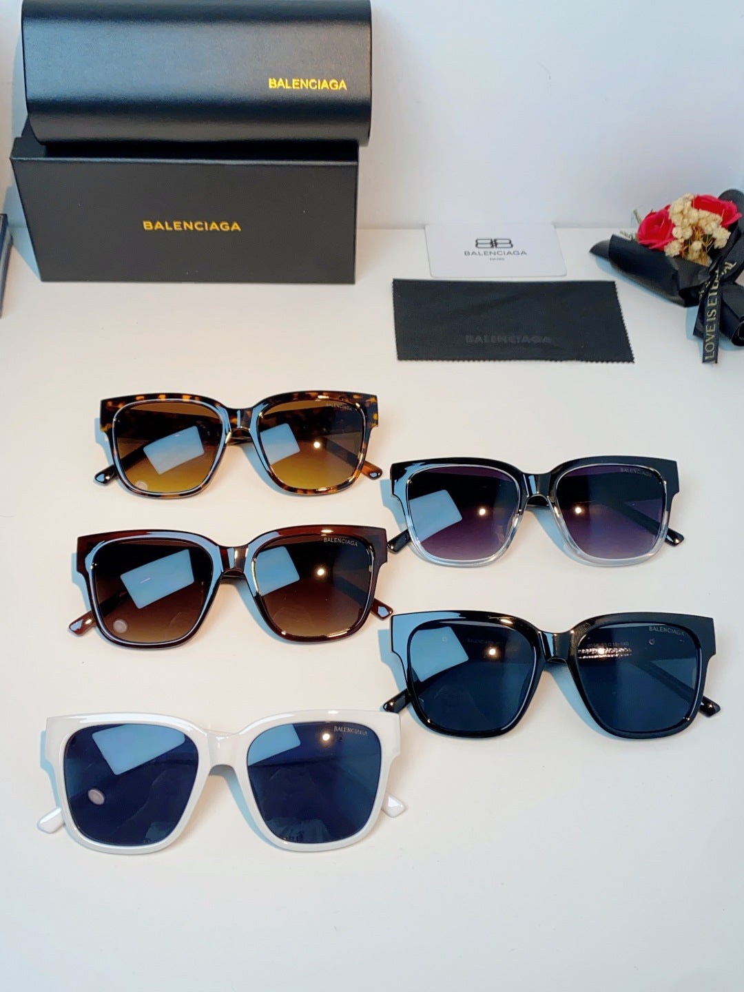 Balenciaga Fashion Silver Lens Sunglasses for Men & Women - 358654 - detail image 12