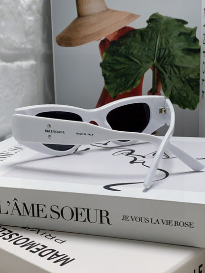 Balenciaga Polarized Cat-Eye Silver Lens Sunglasses for Men & Women - detail image 2
