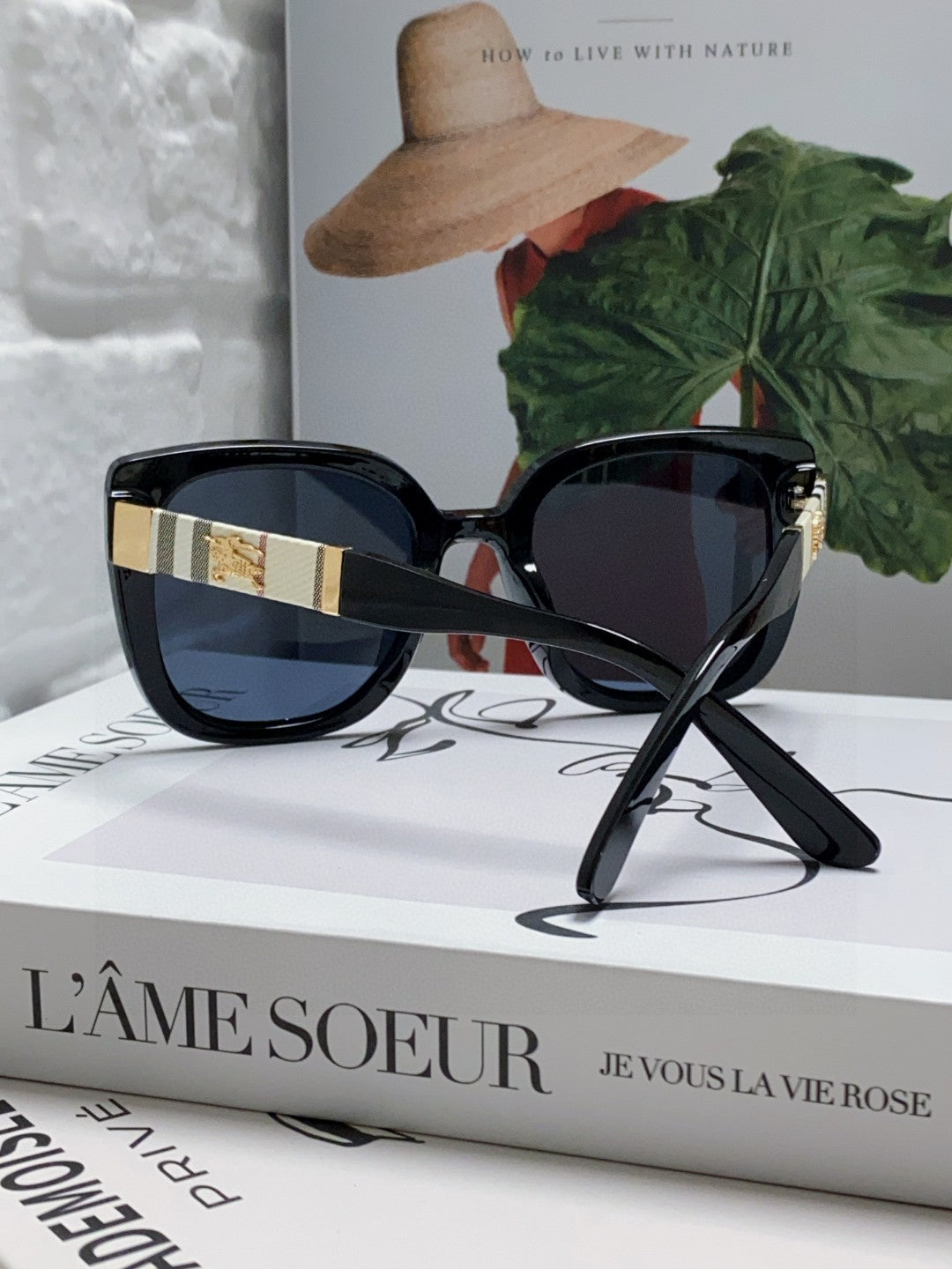 Burberry Oversized Black Lens Sunglasses for Men & Women - 358596 - detail image 2