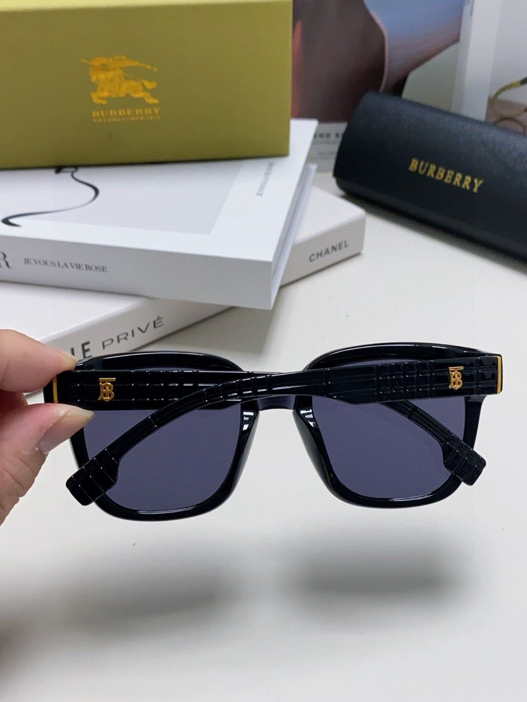 Burberry BE5446 Fashion Blue Lens Sunglasses for Men & Women - 358599 - detail image 3