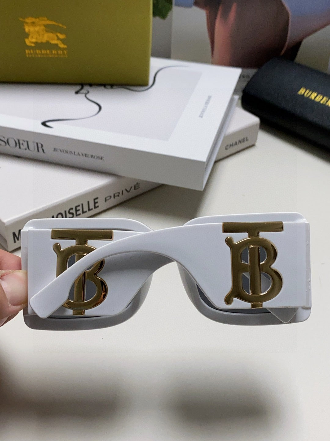Burberry Oversized Blue Lens Sunglasses for Men & Women - 432436 - detail image 4