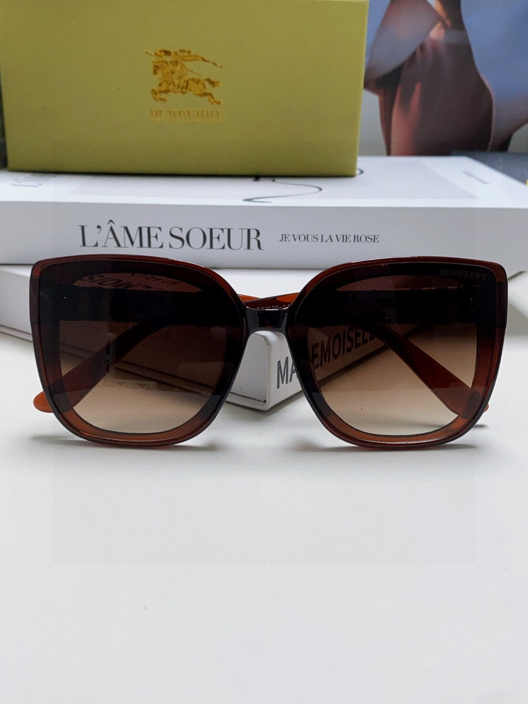 Burberry Oversized Black Lens Sunglasses for Men & Women - 449596 - detail image 6