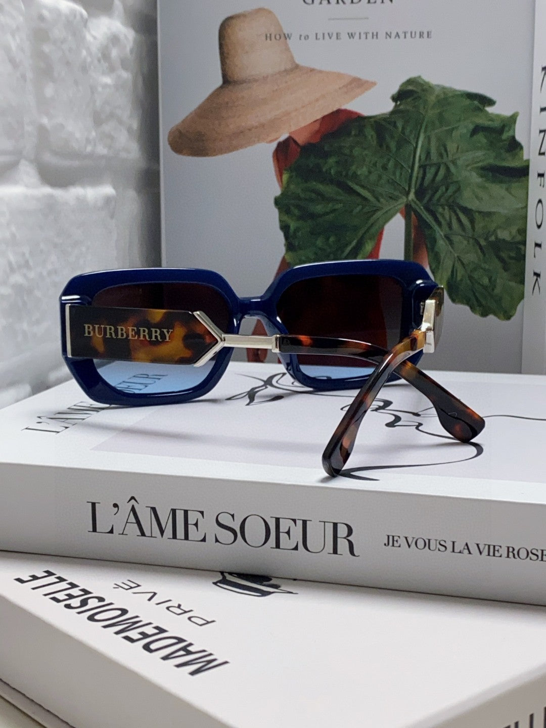 Burberry Rectangular Gray Lens Sunglasses for Men & Women - detail image 2