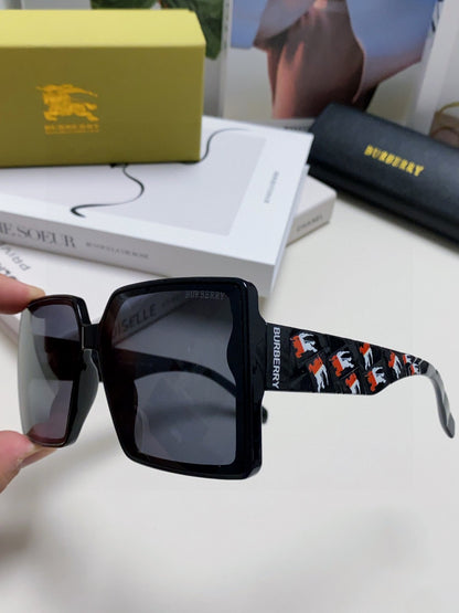 Burberry Polarized Oversized Black Lens Sunglasses for Women - 382884 - detail image 5