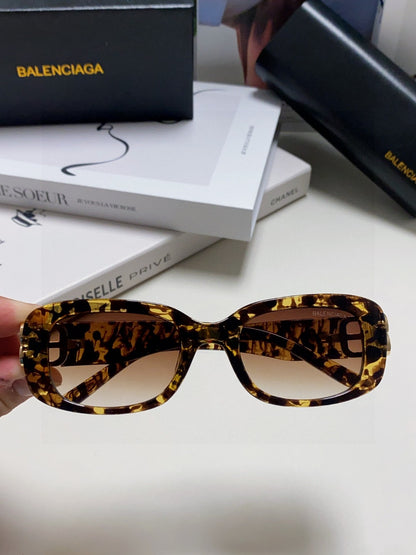 Balenciaga BB0310SK Slim Gray Lens Sunglasses for Men & Women - detail image 3