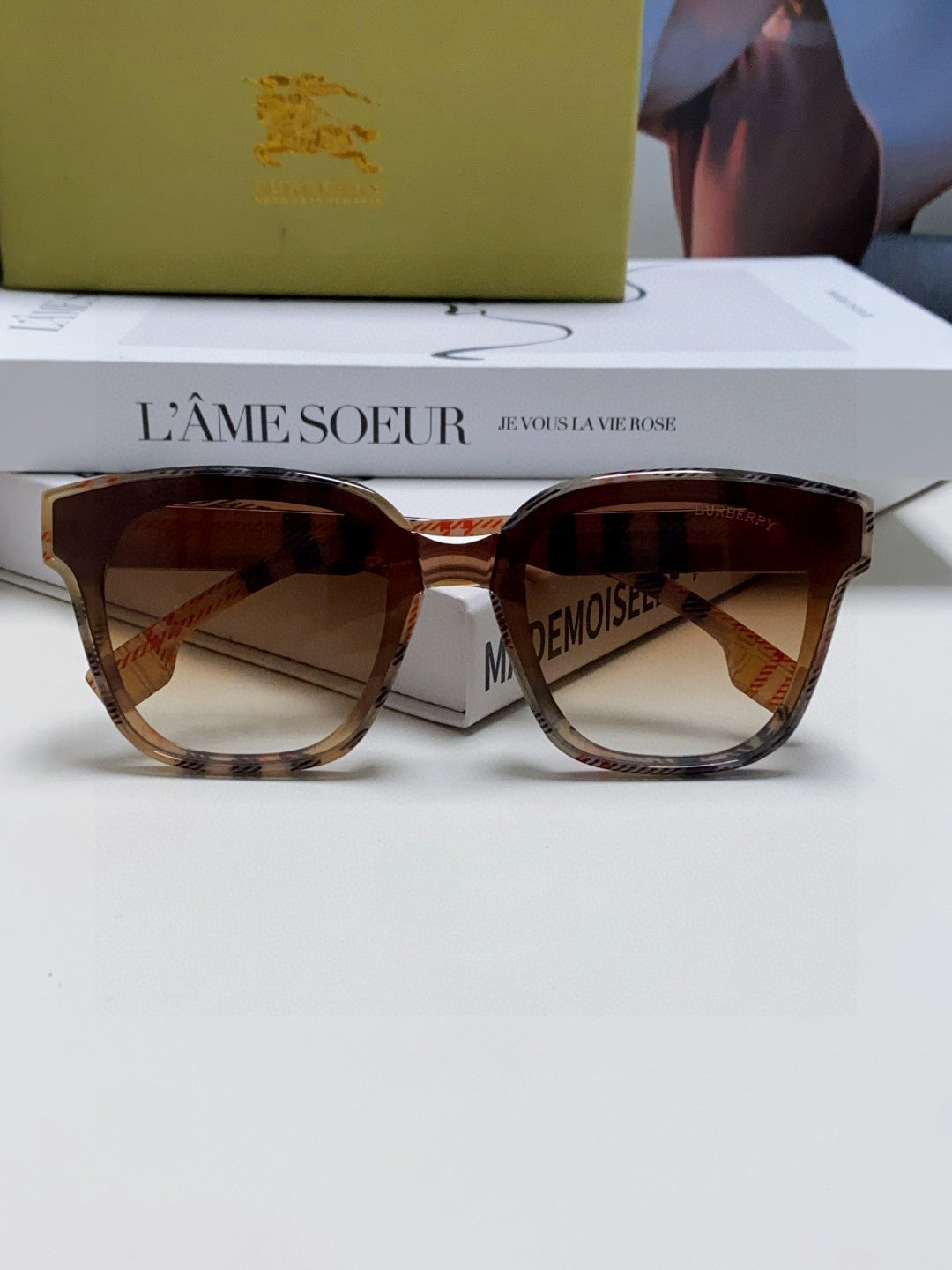 Burberry BE5446 Fashion Brown Lens Sunglasses for Men & Women - 399093 - detail image 6
