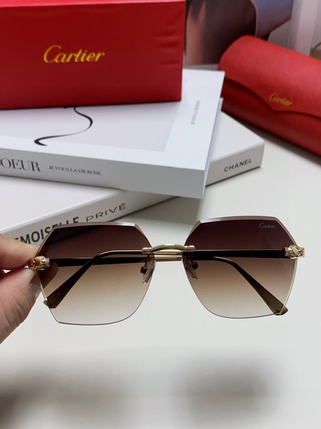 Cartier Photochromic Rimless Silver Lens Sunglasses for Men & Women - 399042 - detail image 2