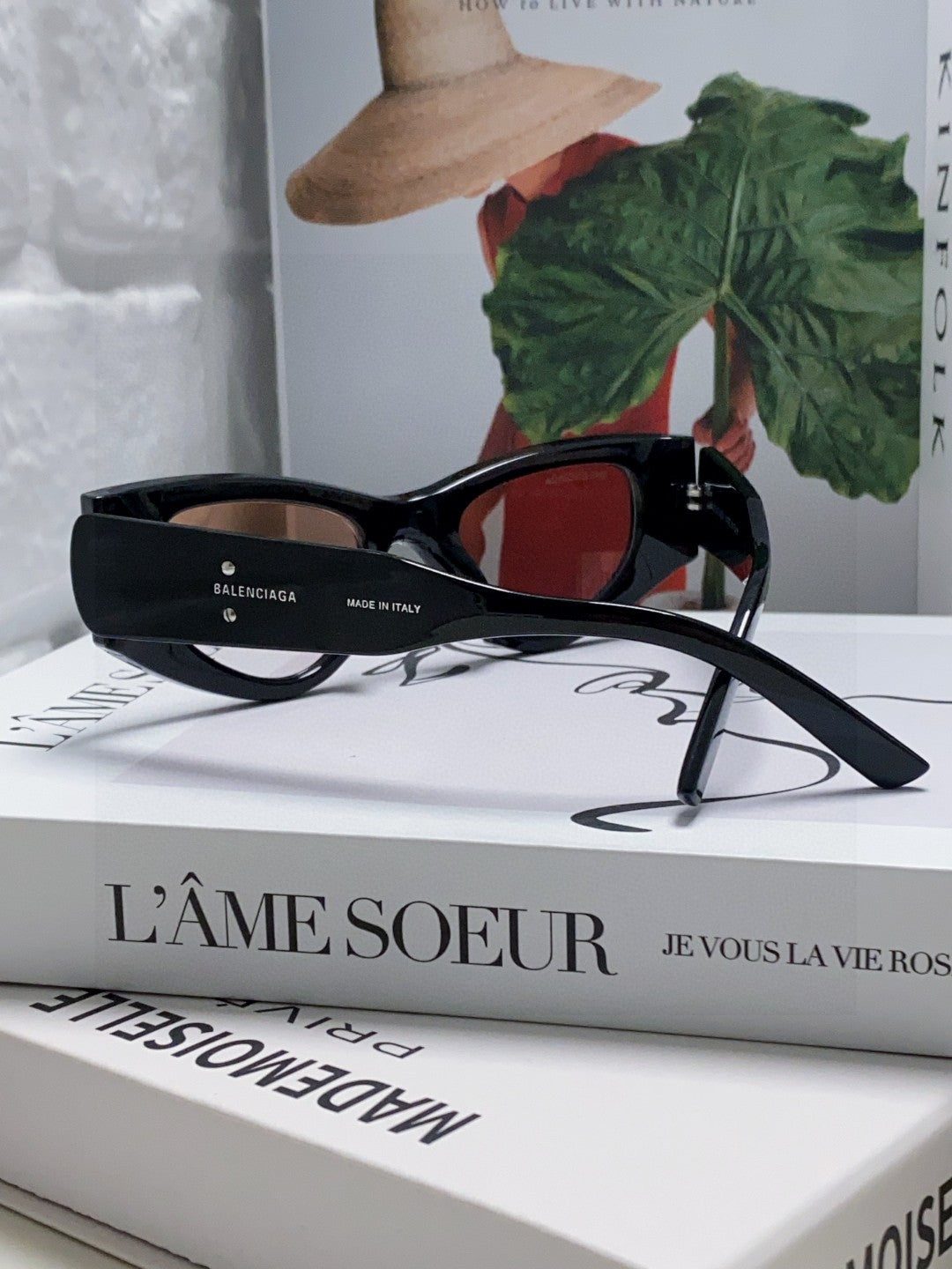 Balenciaga Polarized Cat-Eye Gray Lens Sunglasses for Men & Women - 416099 - detail image 2