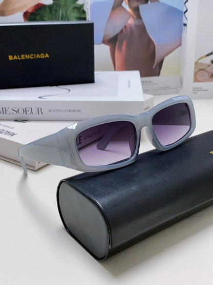 Balenciaga Square Gold Lens Sunglasses for Men & Women - 449637 - detail image 9