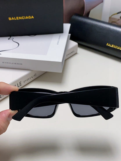 Balenciaga Square Gray Lens Sunglasses for Men & Women - detail image 6