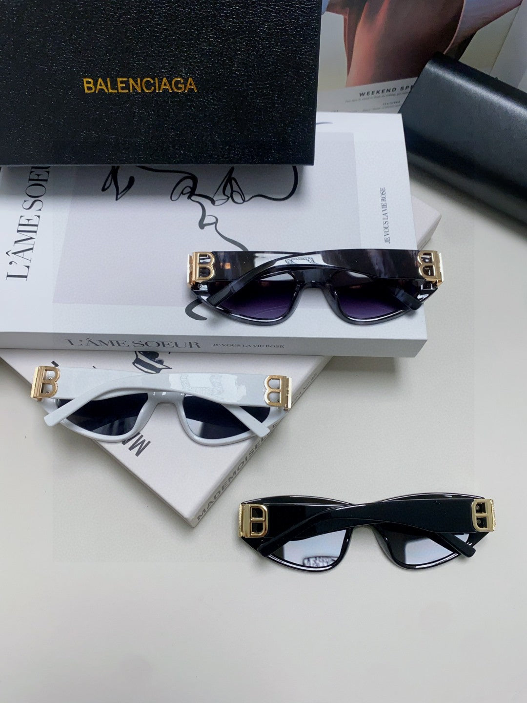 Balenciaga Fashion Black Lens Sunglasses for Men & Women - 416109 - detail image 10