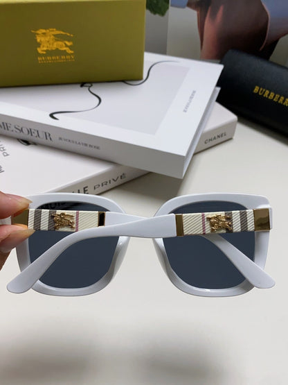 Burberry Oversized Black Lens Sunglasses for Men & Women - 449598 - detail image 4