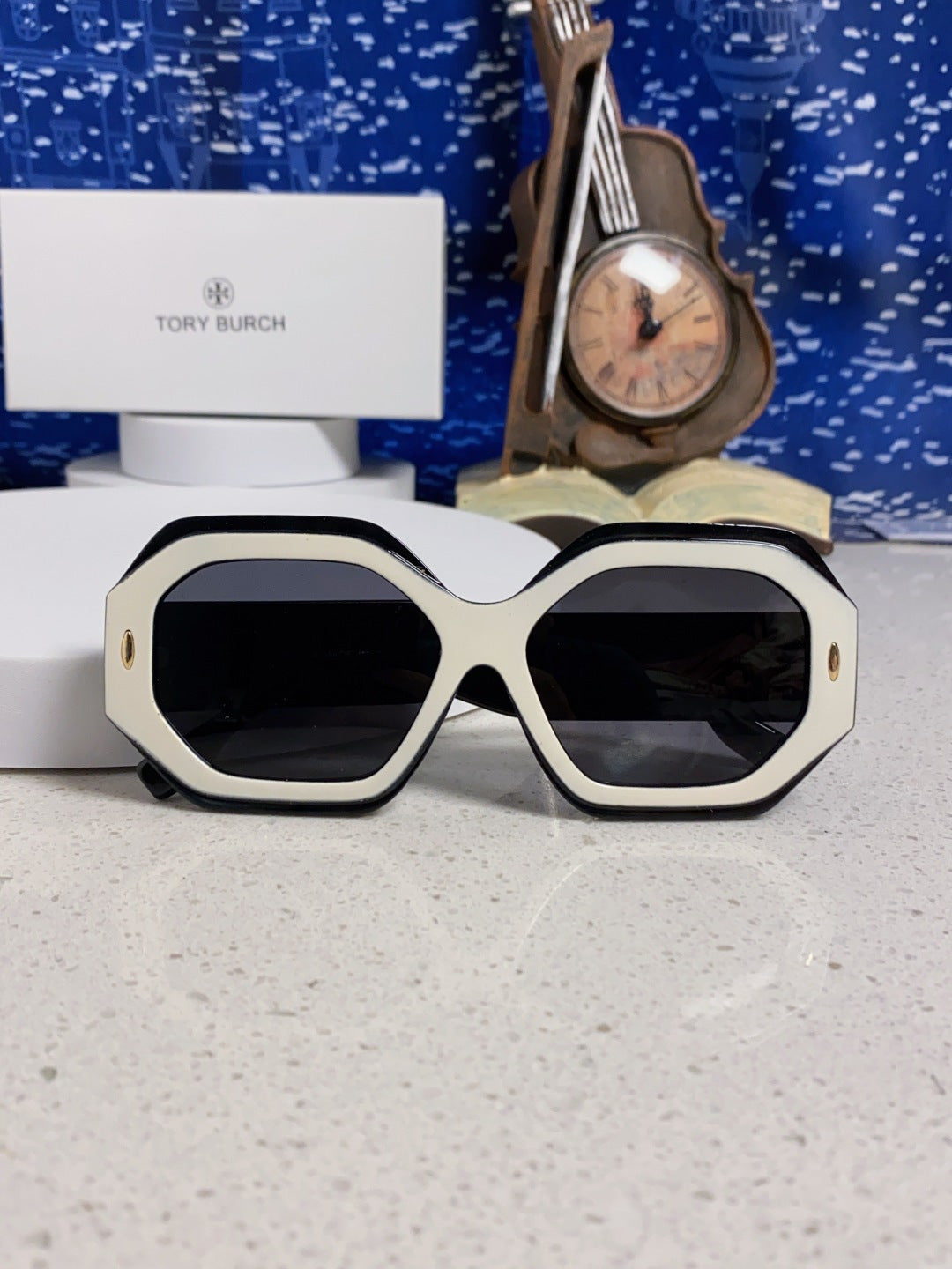 Burberry Fashion Silver Lens Sunglasses for Men & Women - 399125 - detail image 9