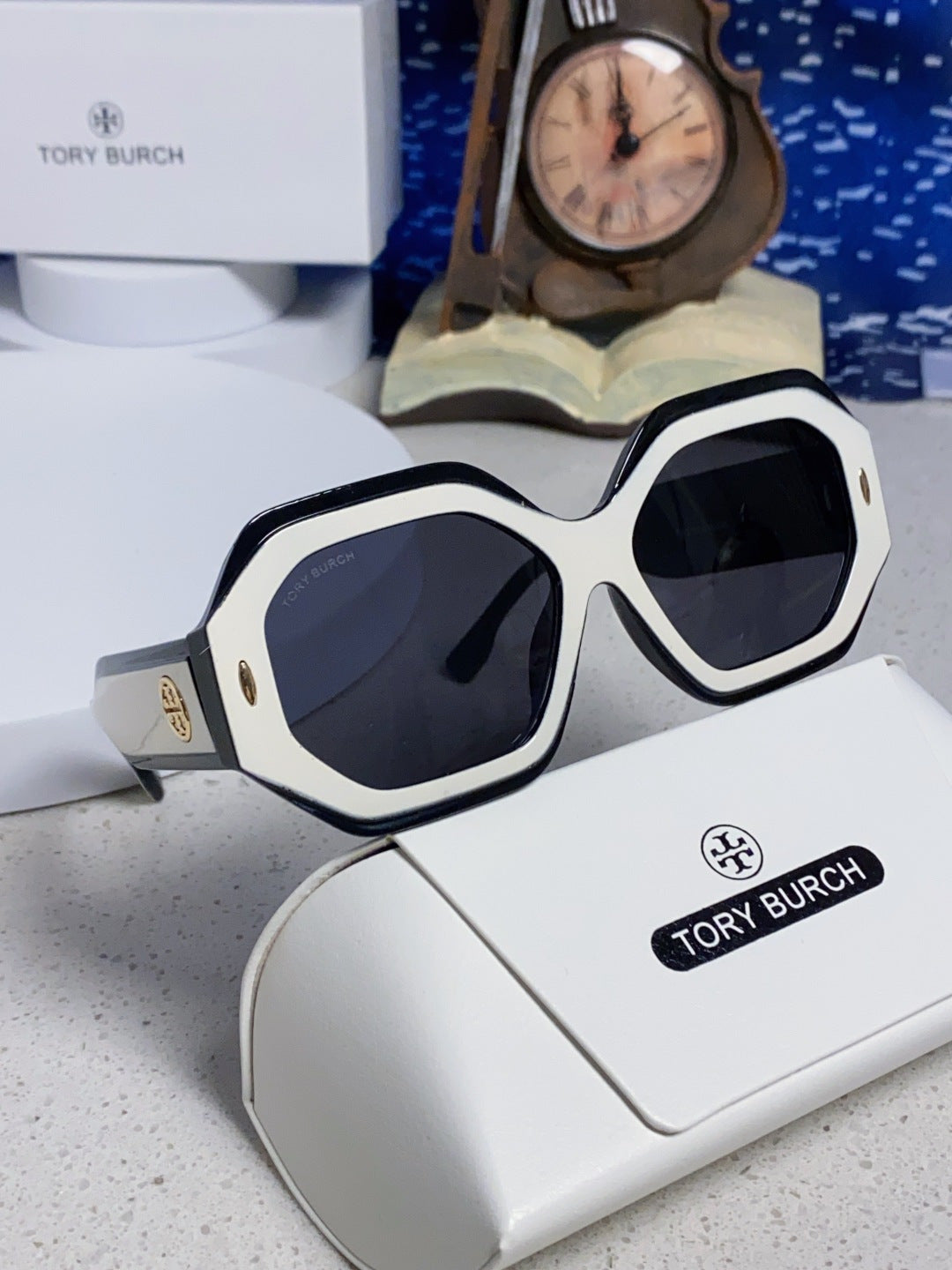 Burberry Fashion Silver Lens Sunglasses for Men & Women - 432461 - detail image 10