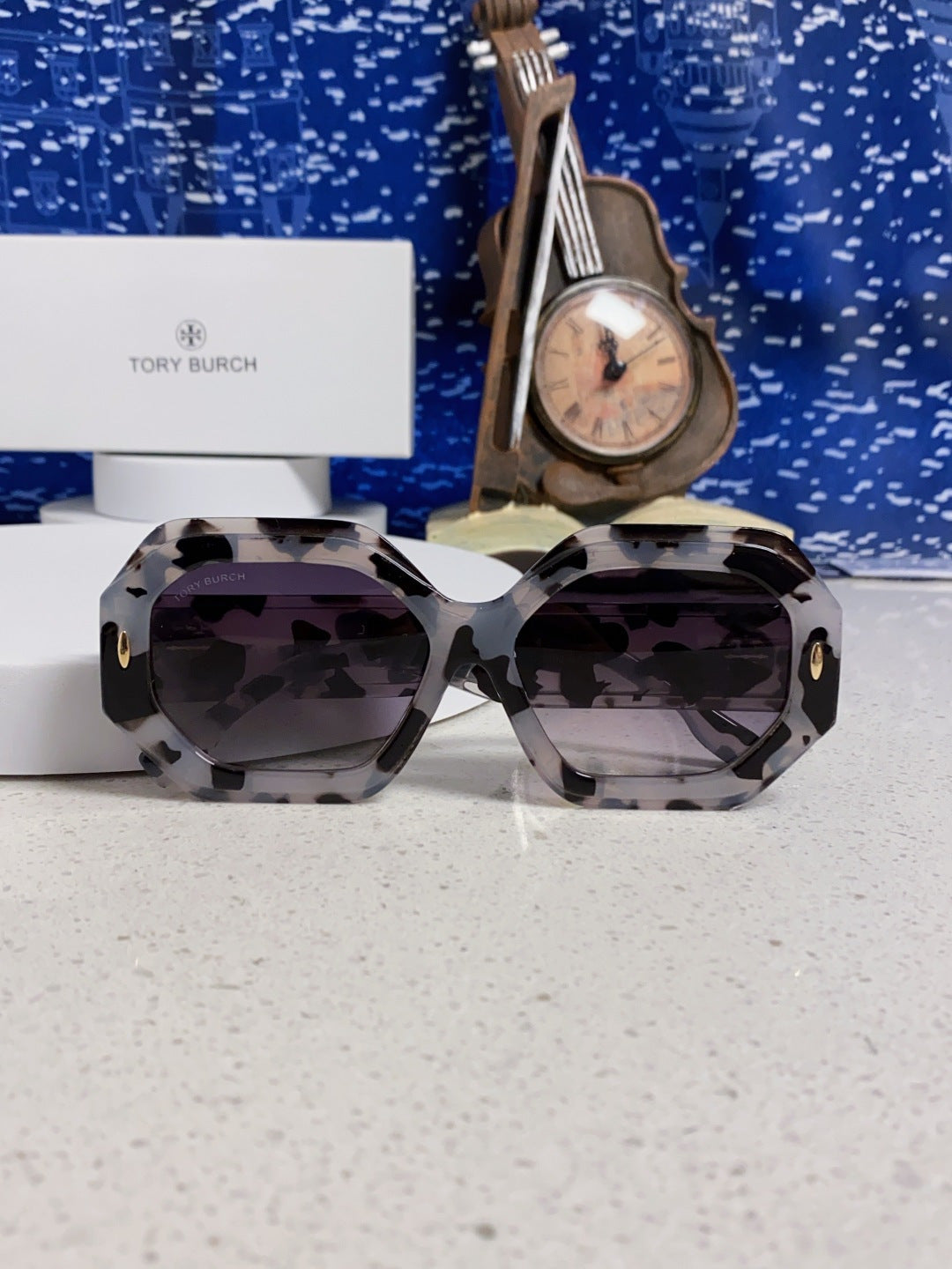 Burberry Fashion Gray Lens Sunglasses for Men & Women - 432462 - detail image 9