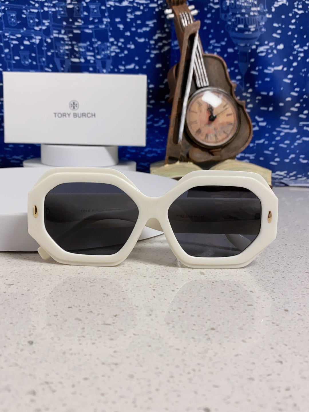 Burberry Fashion Silver Lens Sunglasses for Men & Women - 399128 - detail image 9