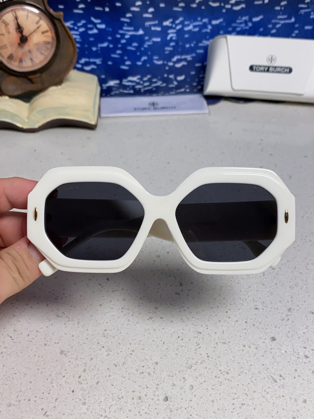 Burberry Fashion Silver Lens Sunglasses for Men & Women - 432464 - detail image 4