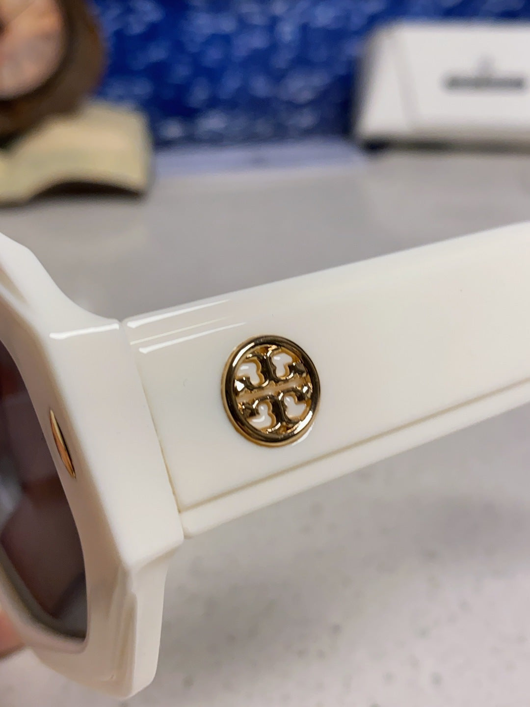 Burberry Fashion Silver Lens Sunglasses for Men & Women - 432464 - detail image 7