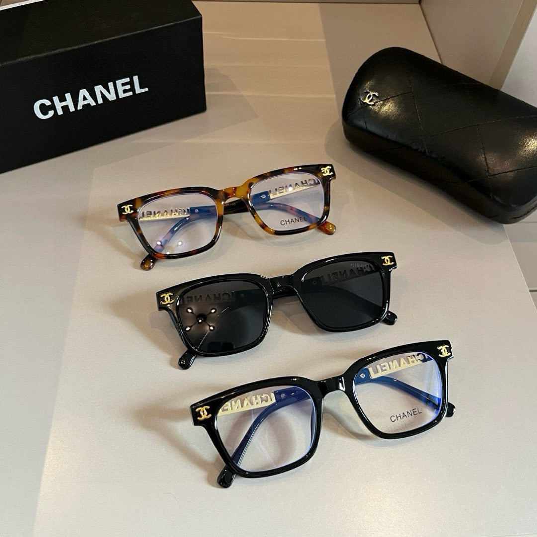 Chanel Oversized Silver Lens Sunglasses for Men & Women - 493574 - detail image 9