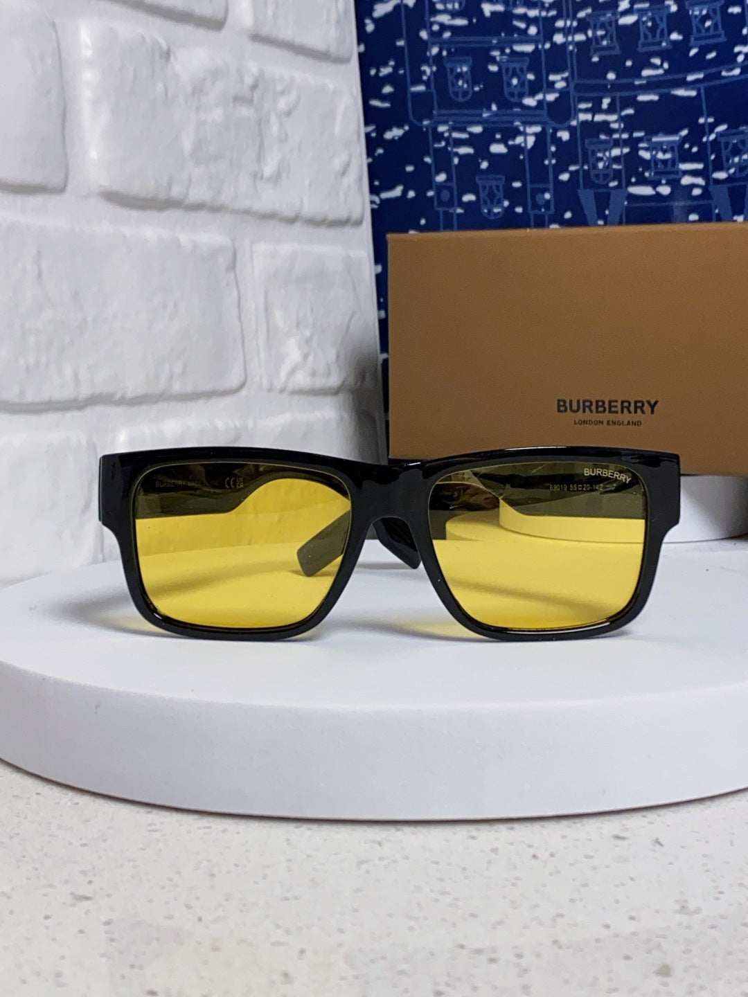 Burberry Polarized Square Yellow Lens Sunglasses for Men & Women - detail image 2