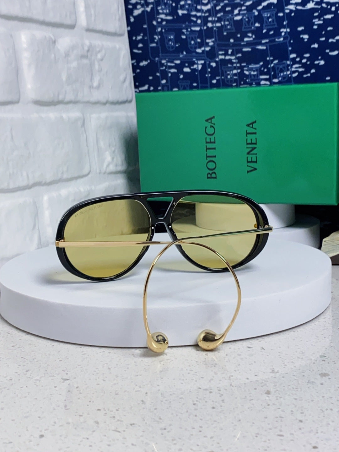 Bottega Veneta BV1273 Aviator Gold Lens Sunglasses for Men & Women - 416431 - detail image 4