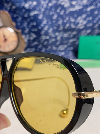 Bottega Veneta BV1273 Aviator Gold Lens Sunglasses for Men & Women - 416431 - detail image 8