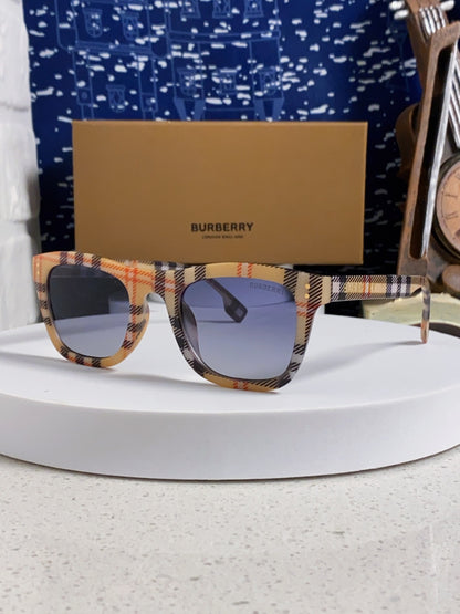 Burberry Folding Fashion Brown Lens Sunglasses for Men & Women - 998318