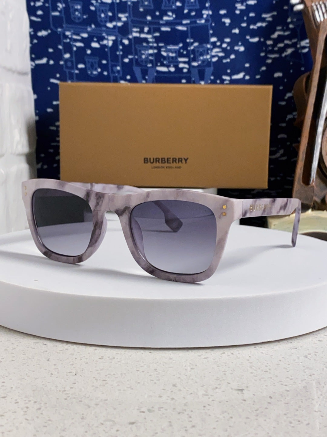 Burberry Folding Fashion Silver Lens Sunglasses for Men & Women - 432410