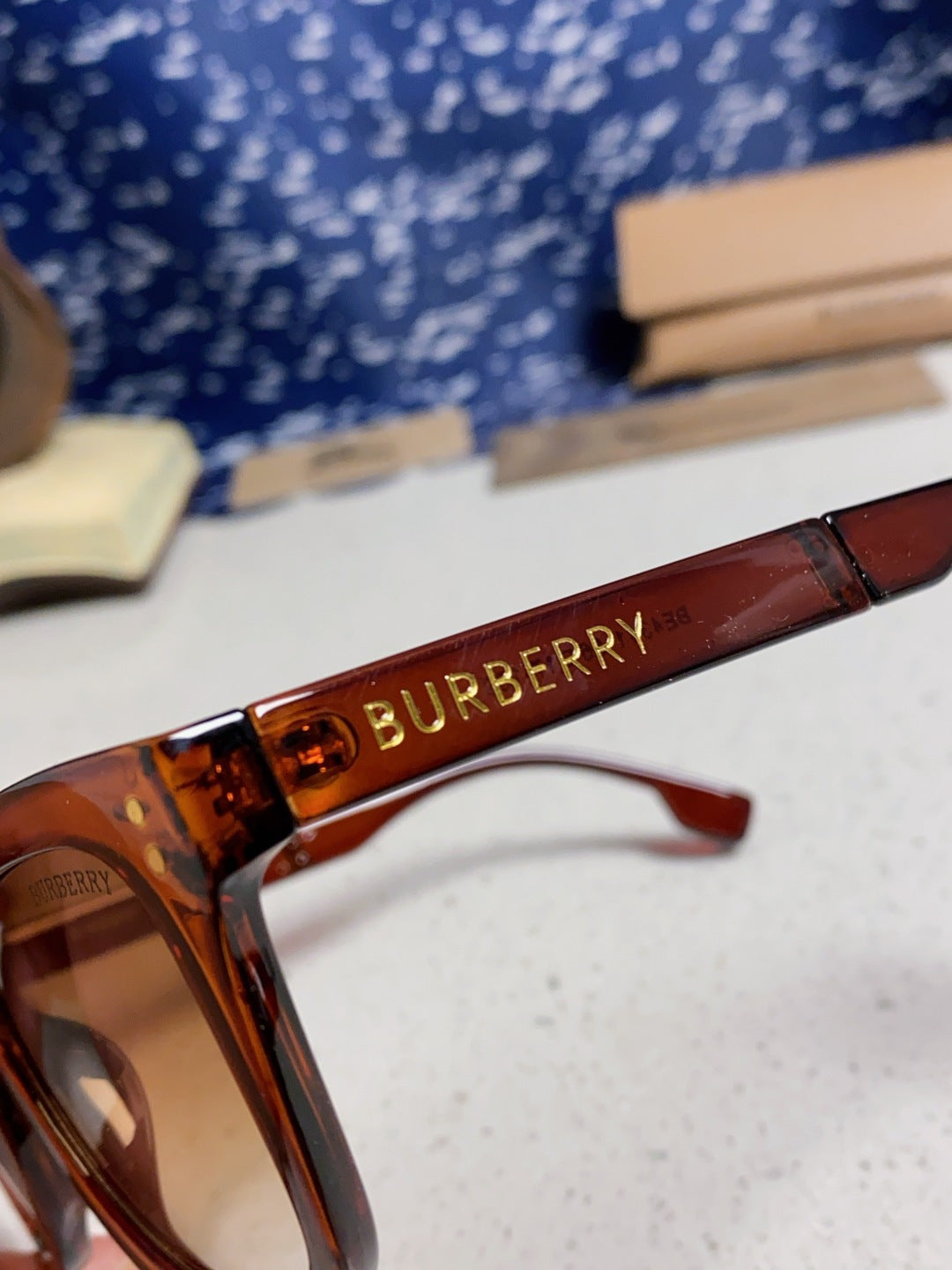 Burberry Folding Fashion Red Lens Sunglasses for Men & Women - 998321 - detail image 7