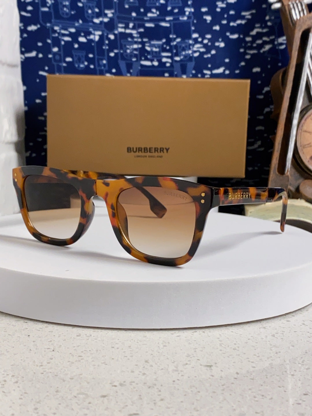Burberry Folding Fashion Brown Lens Sunglasses for Men & Women - 432413