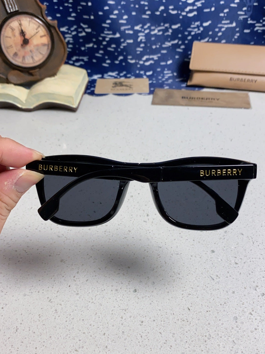 Burberry Folding Fashion Gray Lens Sunglasses for Men & Women - 432415 - detail image 5
