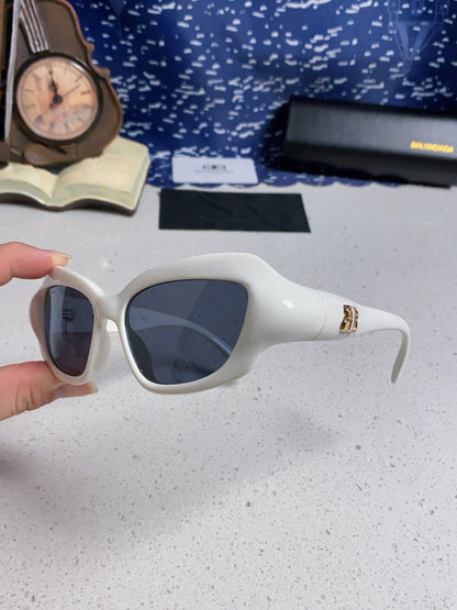Balenciaga Oversized Silver Lens Sunglasses for Women - 358631 - detail image 6