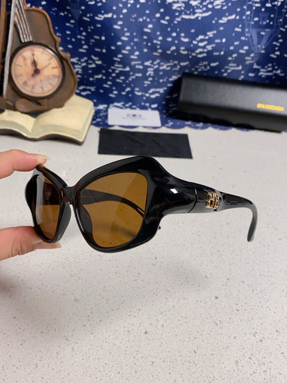 Balenciaga Oversized Brown Lens Sunglasses for Women - 432532 - detail image 6