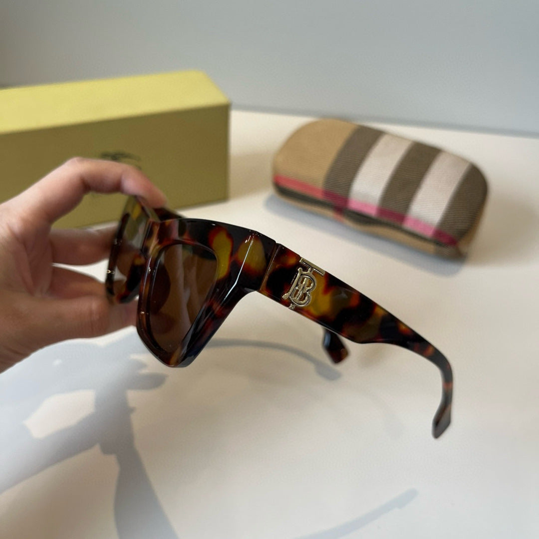 Burberry Fashion Black Lens Sunglasses for Men & Women - 358624 - detail image 4