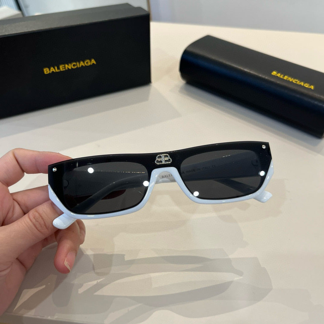 Balenciaga Rectangular Silver Lens Sunglasses for Men & Women - 372340 - detail image 4