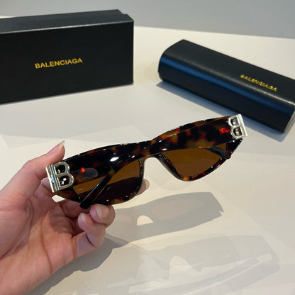 Balenciaga Rectangular Black Lens Sunglasses for Men & Women - 372343 - detail image 7