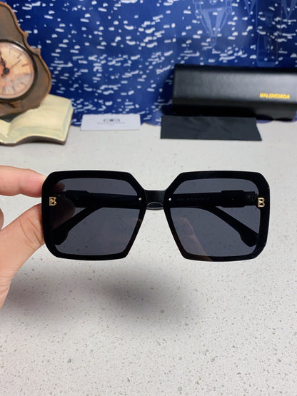 Balenciaga Square Gray Lens Sunglasses for Men & Women - 158574 - detail image 4
