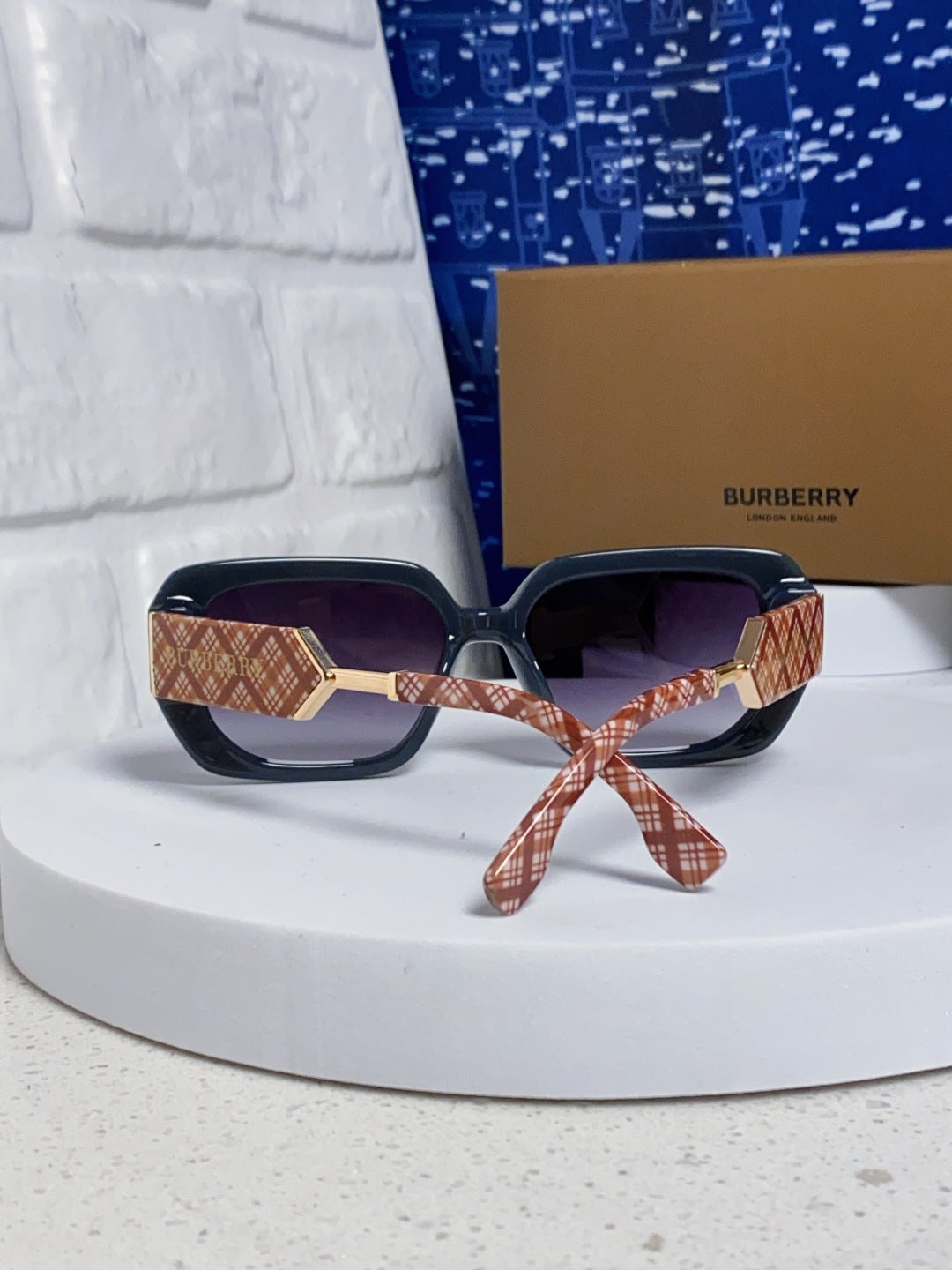 Burberry Rectangular Blue Lens Sunglasses for Men & Women - 416077 - detail image 3
