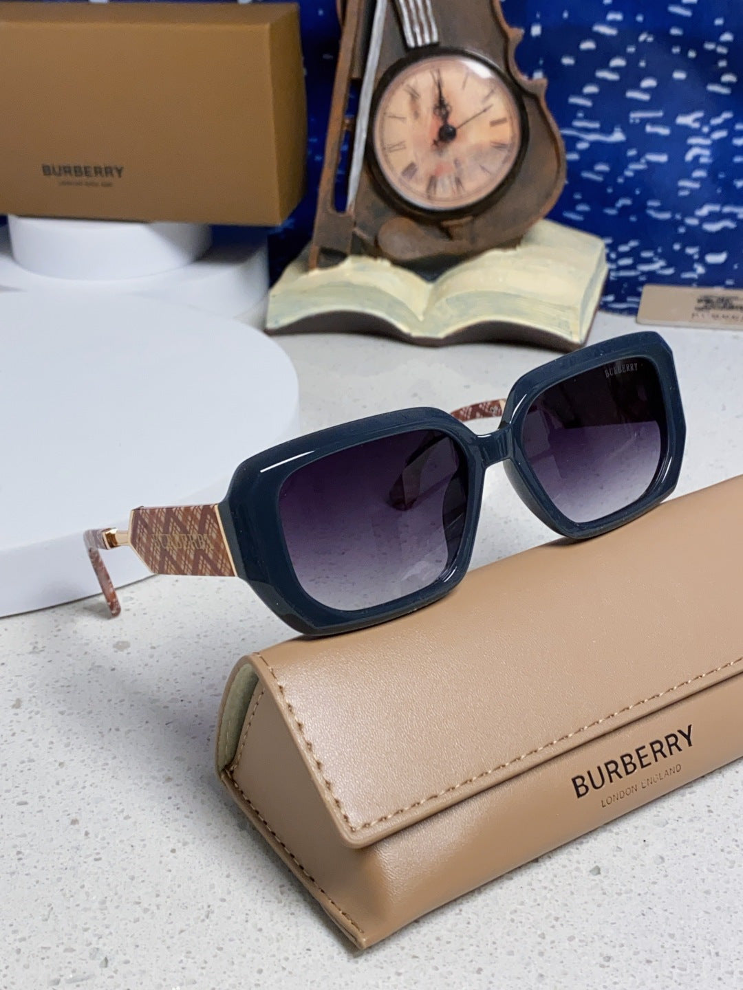 Burberry Rectangular Blue Lens Sunglasses for Men & Women - detail image 10