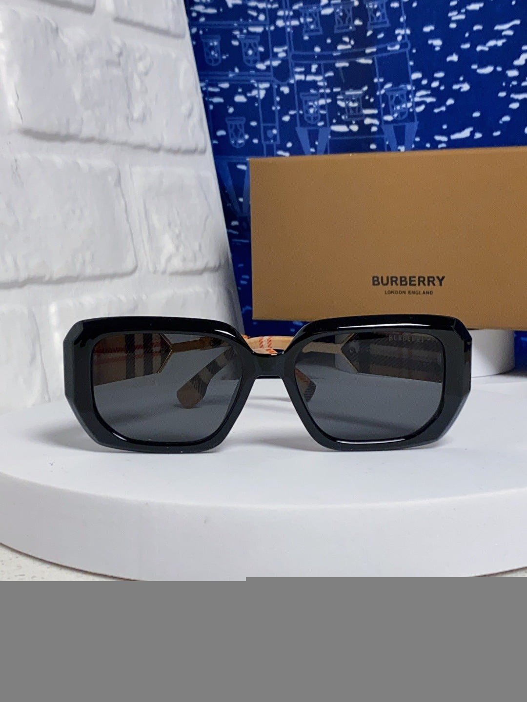 Burberry Rectangular Black Lens Sunglasses for Men & Women - 416080 - detail image 2