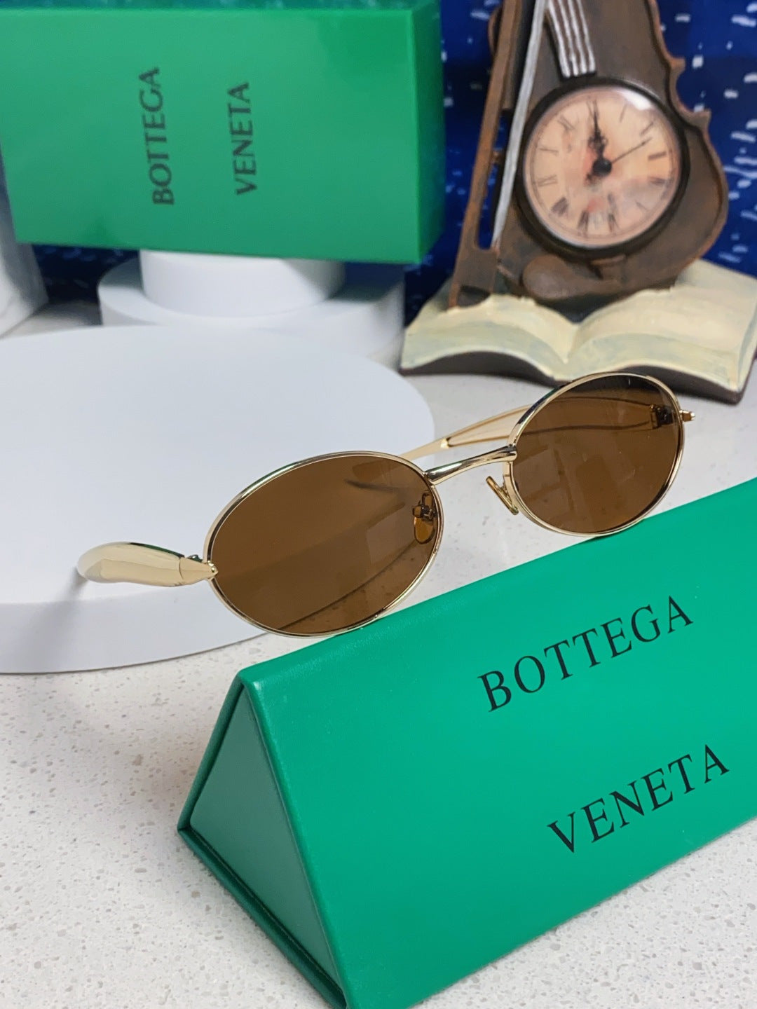 Bottega Veneta BV1386 Oval Brown Lens Sunglasses for Men & Women - detail image 9