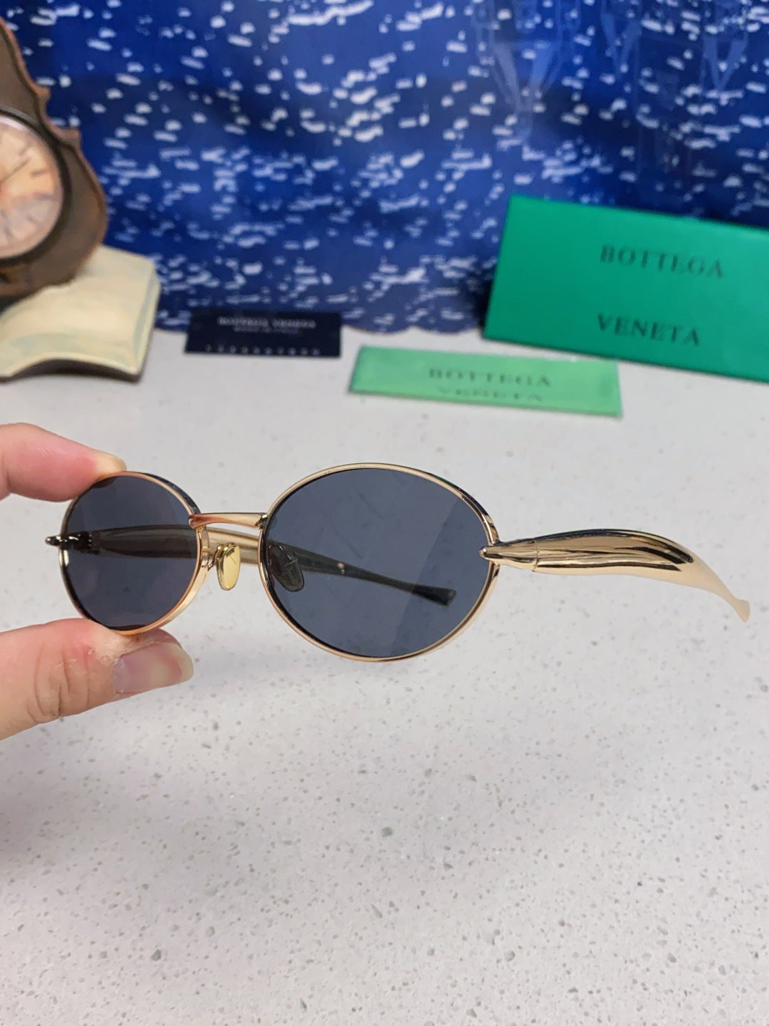 Bottega Veneta BV1386 Oval Blue Lens Sunglasses for Men & Women - 416446 - detail image 6