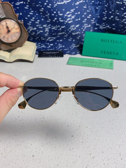 Bottega Veneta BV1396 Metal Oval Blue Lens Sunglasses for Men & Women - 358860 - detail image 4