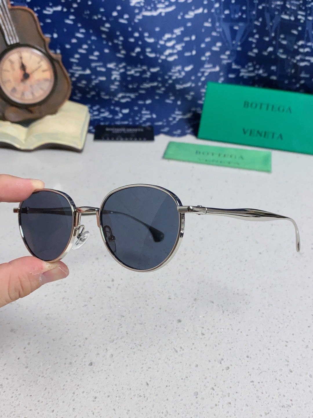 Bottega Veneta BV1396 Metal Oval Blue Lens Sunglasses for Men & Women - 358861 - detail image 6