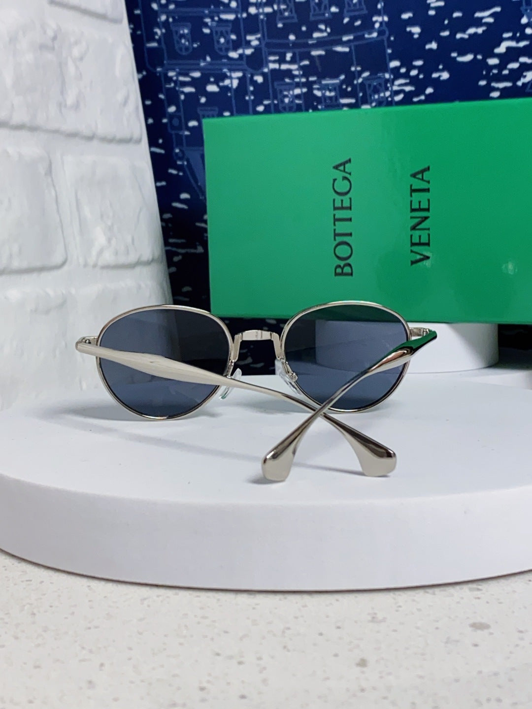 Bottega Veneta BV1396 Metal Oval Blue Lens Sunglasses for Men & Women - 358861 - detail image 3