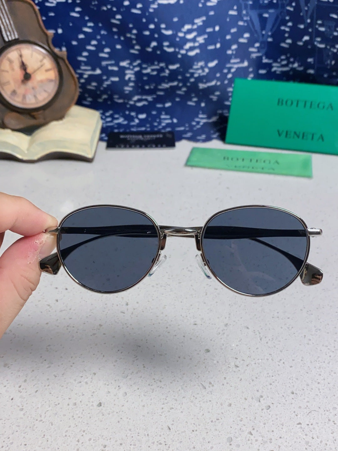 Bottega Veneta BV1396 Metal Oval Blue Lens Sunglasses for Men & Women - 358861 - detail image 4