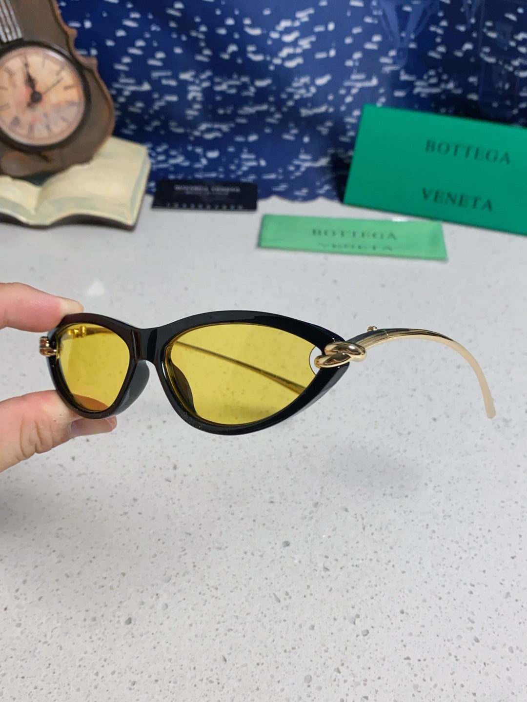 Bottega Veneta BV1390 Cat-Eye Yellow Lens Sunglasses for Women - 358863 - detail image 6