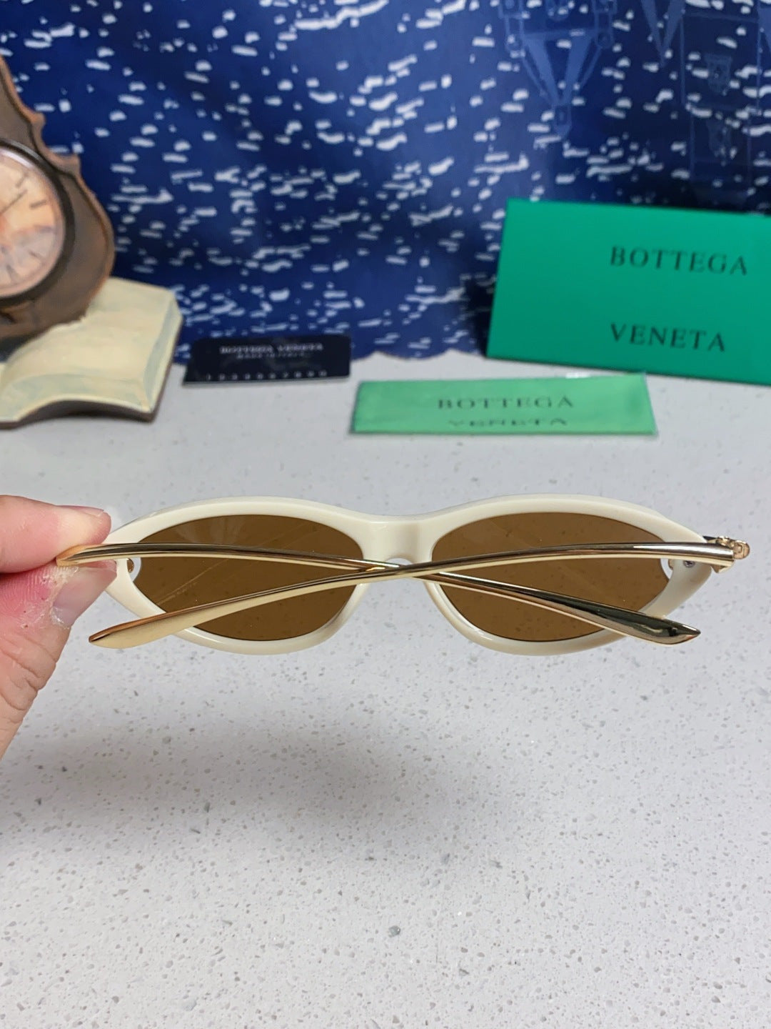 Bottega Veneta BV1390 Cat-Eye Brown Lens Sunglasses for Women - 358865 - detail image 5