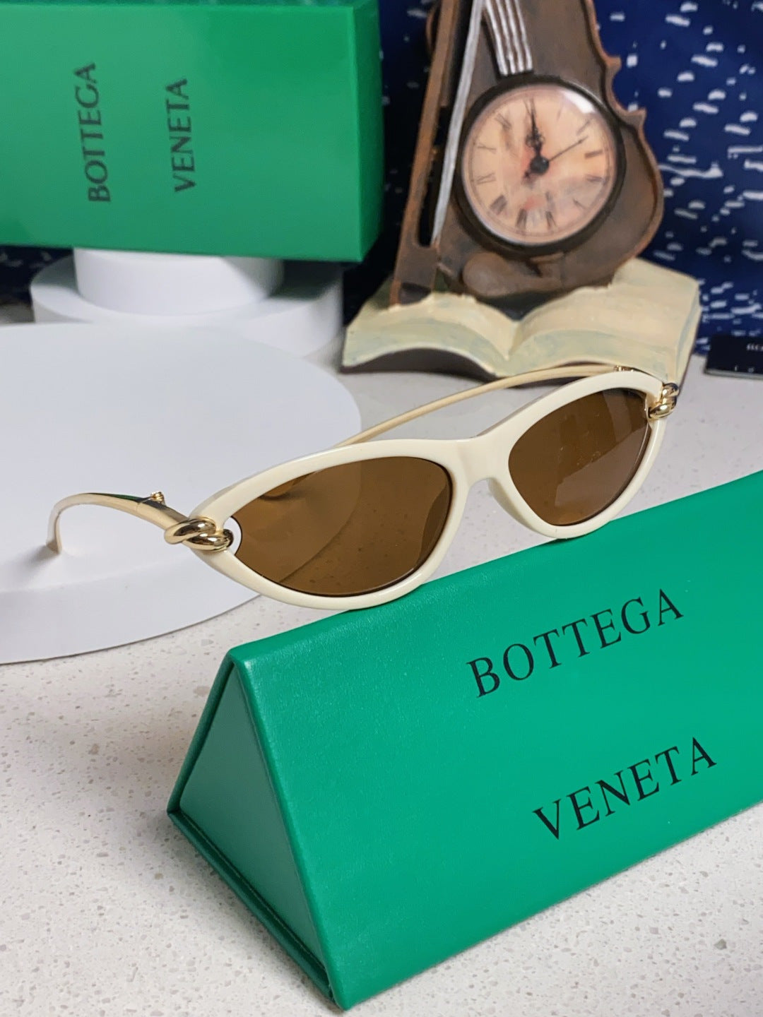 Bottega Veneta BV1390 Cat-Eye Brown Lens Sunglasses for Women - 358865 - detail image 9
