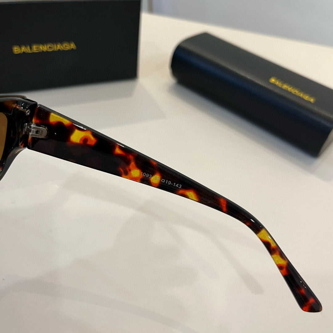 Balenciaga Rectangular Brown Lens Sunglasses for Men & Women - 432548 - detail image 8
